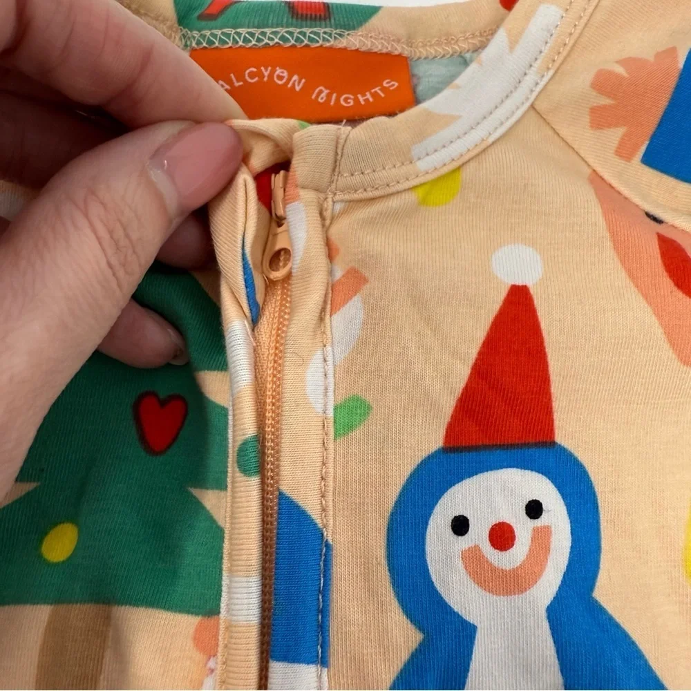 Halcyon Nights NWT Twinkle Town Long Sleeve Romper Pjs Newborn Christmas Holiday